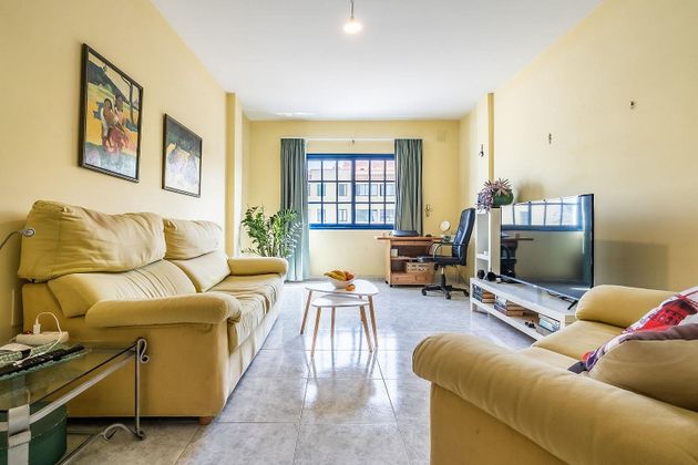 Foto 2 de Dúplex en venda a calle La Jaquita de 2 habitacions amb terrassa i garatge