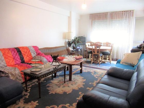 Foto 2 de Piso en venta en Tui de 4 habitaciones con terraza y calefacción