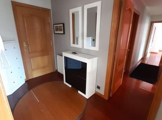 Foto 1 de Pis en venda a Ponteareas de 3 habitacions amb garatge i calefacció