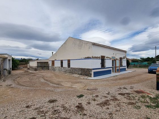 Foto 2 de Casa rural en venta en Torrellano de 5 habitaciones con terraza y garaje