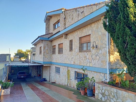 Foto 2 de Casa en venda a Turís de 6 habitacions amb terrassa i piscina