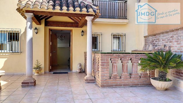 Foto 1 de Casa en venda a calle Paraíso de 5 habitacions amb terrassa i piscina