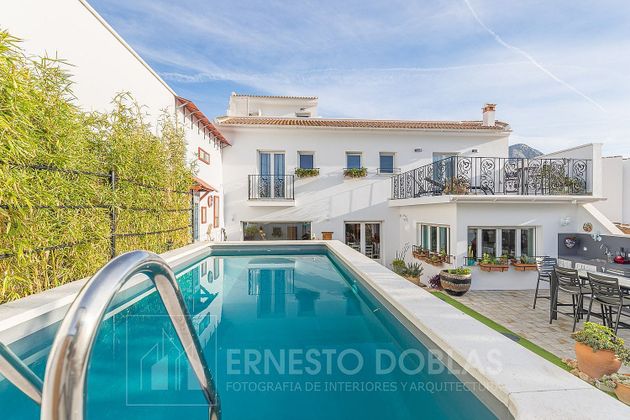 Foto 2 de Chalet en venta en calle Del Pilar de 7 habitaciones con terraza y piscina