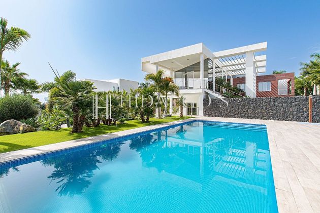 Foto 2 de Xalet en venda a Costa Adeje de 7 habitacions amb terrassa i piscina