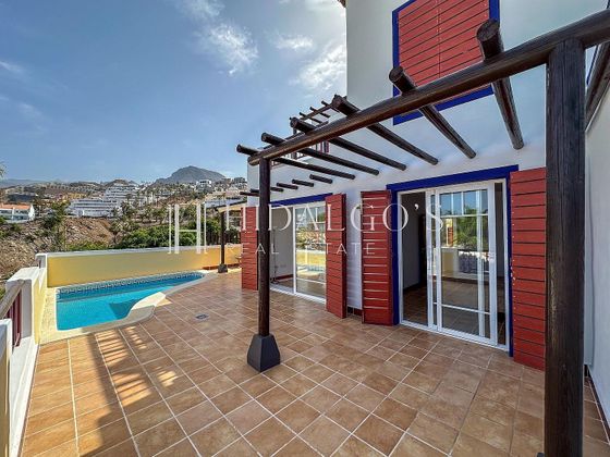 Foto 2 de Casa en lloguer a Costa Adeje de 4 habitacions amb terrassa i piscina