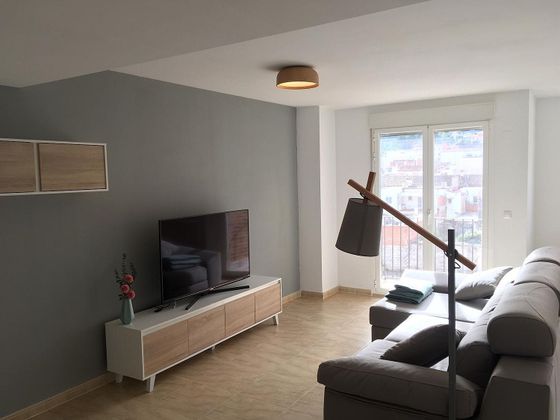 Foto 2 de Piso en venta en calle Enric Valor de 3 habitaciones con garaje y balcón