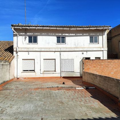 Foto 1 de Casa adossada en venda a Ènova (l´) de 6 habitacions amb terrassa i garatge