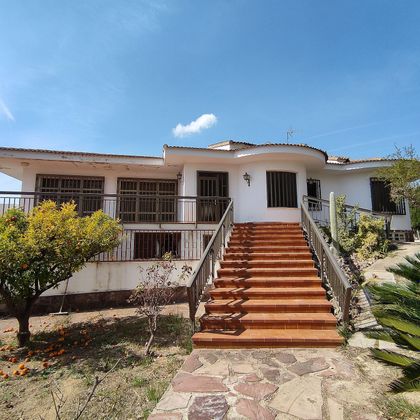 Foto 2 de Xalet en venda a Llosa de Ranes de 6 habitacions amb terrassa i piscina
