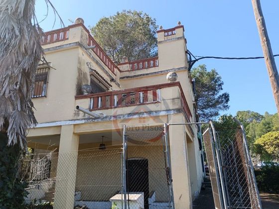 Foto 1 de Casa en venda a calle Les Salines de 4 habitacions amb terrassa