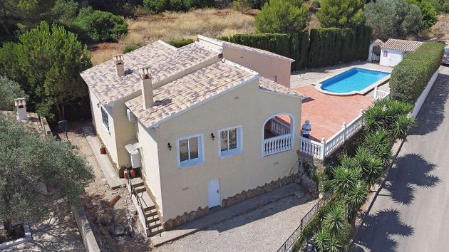 Foto 2 de Casa en venta en Ador de 3 habitaciones con terraza y piscina