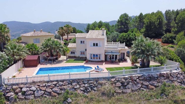 Foto 1 de Casa en venta en Ador de 3 habitaciones con terraza y piscina