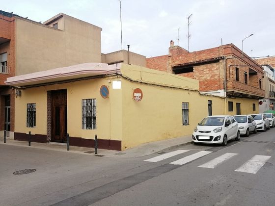 Foto 2 de Casa en venda a avenida Paiporta de 3 habitacions amb terrassa i garatge