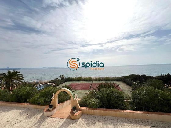 Foto 1 de Xalet en venda a Calabardina de 8 habitacions amb terrassa i piscina