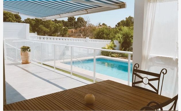 Foto 2 de Chalet en venta en Pueblo Levante de 2 habitaciones con terraza y piscina