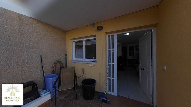 Foto 2 de Venta de casa adosada en Alfaz del Pi Pueblo-Urbanizaciones de 3 habitaciones con terraza y piscina