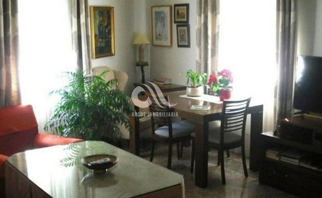 Foto 1 de Casa en venda a Poniente-Norte - Miralbaida - Parque Azahara de 5 habitacions amb terrassa i aire acondicionat