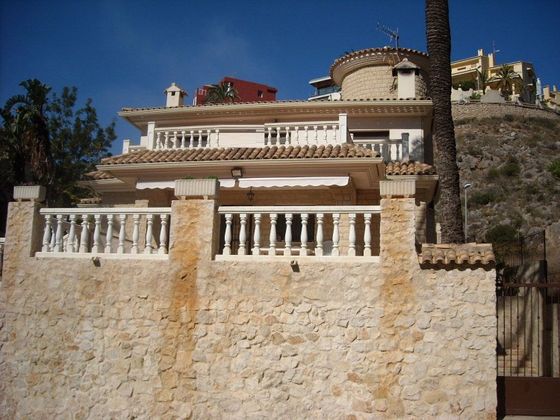 Foto 1 de Venta de chalet en El Faro - El Dossel de 6 habitaciones con terraza y piscina