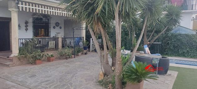 Foto 2 de Casa en venda a Tablero Bajo - Arruzafilla de 5 habitacions amb piscina i aire acondicionat