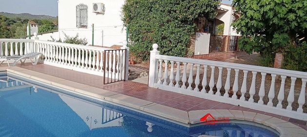 Foto 1 de Casa rural en venda a Poniente-Norte - Miralbaida - Parque Azahara de 3 habitacions amb piscina i calefacció