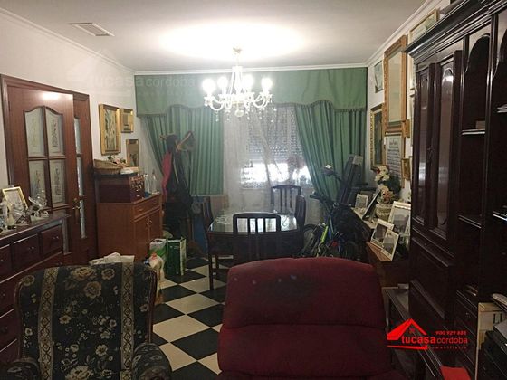 Foto 1 de Casa en venda a Campo de la Verdad - Miraflores de 5 habitacions amb terrassa i aire acondicionat