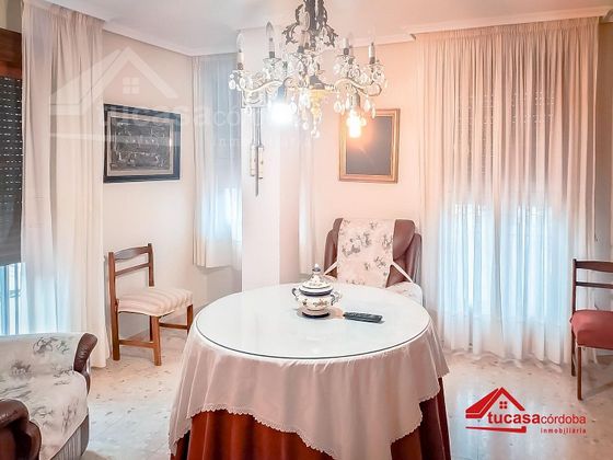 Foto 1 de Casa en venda a Campo de la Verdad - Miraflores de 3 habitacions amb terrassa i calefacció