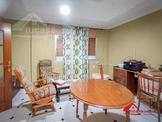 Foto 2 de Xalet en venda a Bujalance de 7 habitacions amb terrassa i piscina