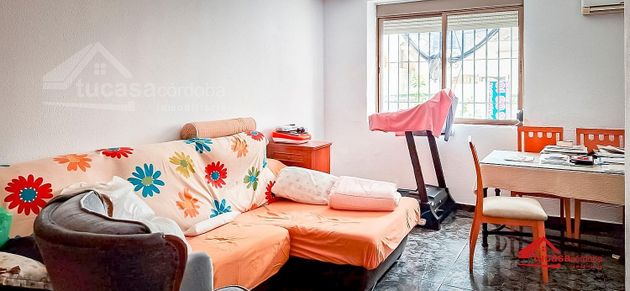 Foto 2 de Casa en venda a Campo de la Verdad - Miraflores de 4 habitacions i 150 m²