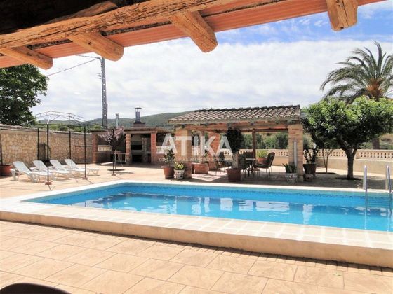 Foto 2 de Chalet en venta en Ontinyent de 6 habitaciones con piscina y garaje