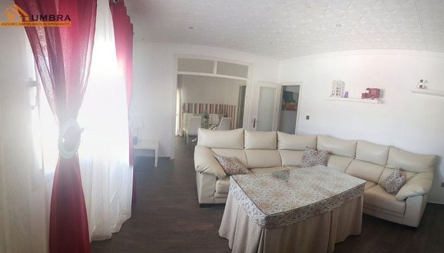 Foto 1 de Xalet en venda a Trebujena de 4 habitacions amb terrassa i aire acondicionat