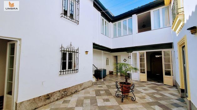 Foto 1 de Xalet en venda a Centro - Jerez de la Frontera de 10 habitacions amb terrassa i jardí