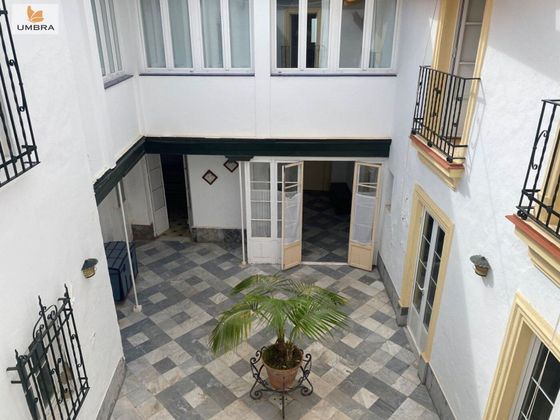 Foto 2 de Xalet en venda a Centro - Jerez de la Frontera de 10 habitacions amb terrassa i jardí