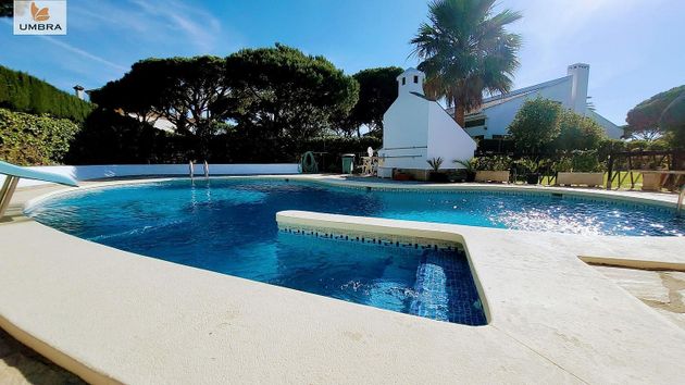Foto 1 de Xalet en venda a Roche de 10 habitacions amb piscina i jardí