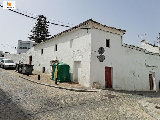 Foto 2 de Chalet en venta en Medina-Sidonia de 6 habitaciones con jardín