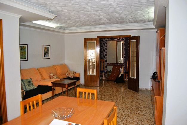 Foto 1 de Pis en venda a Algemesí de 4 habitacions amb terrassa i mobles