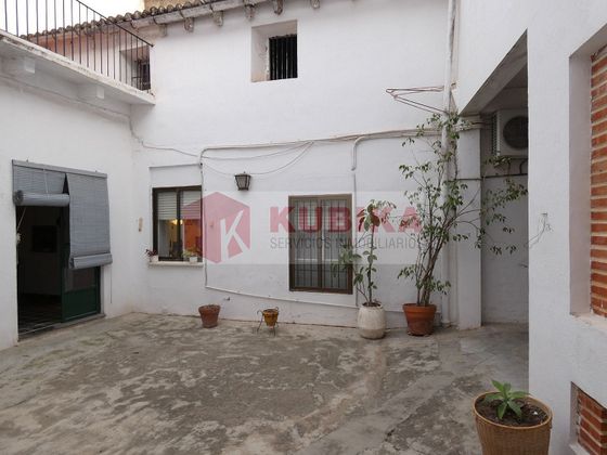 Foto 1 de Casa adossada en venda a Villanueva de Castellón de 8 habitacions amb terrassa i garatge