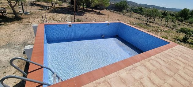Foto 2 de Xalet en venda a Villar del Arzobispo de 3 habitacions amb terrassa i piscina