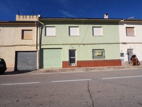 Foto 2 de Xalet en venda a Villar del Arzobispo de 6 habitacions amb terrassa i garatge