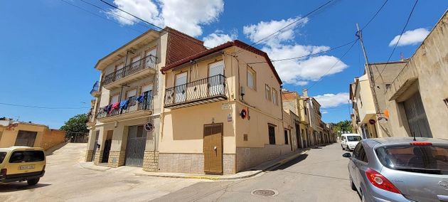 Foto 1 de Casa en venda a Pedralba de 4 habitacions amb terrassa i balcó