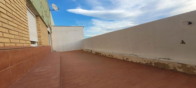 Foto 2 de Ático en venta en Santa Bárbara de 3 habitaciones con terraza y balcón