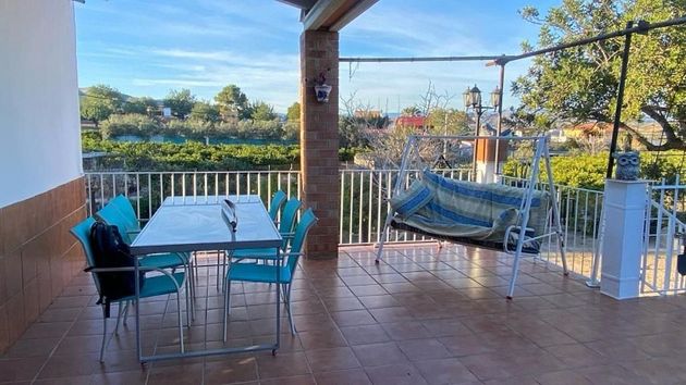 Foto 2 de Xalet en venda a Pedralba de 4 habitacions amb terrassa i jardí