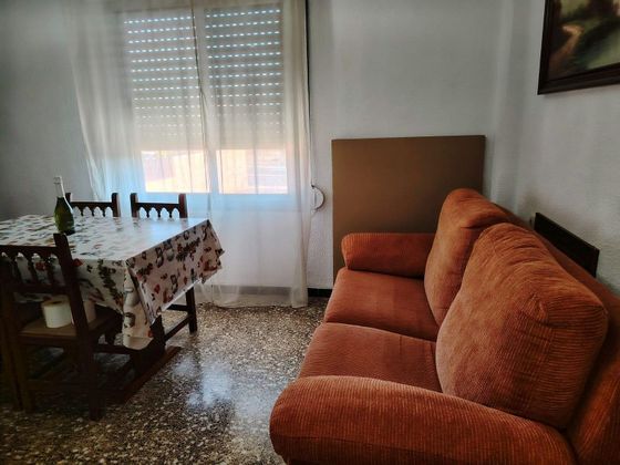 Foto 2 de Venta de piso en Benisanó de 3 habitaciones con balcón