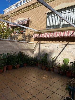 Foto 1 de Casa adossada en venda a Linares de 4 habitacions amb terrassa i balcó