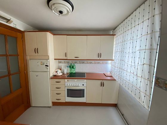 Foto 1 de Piso en venta en Linares de 4 habitaciones con garaje y aire acondicionado