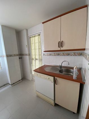 Foto 2 de Pis en venda a Linares de 4 habitacions amb garatge i aire acondicionat