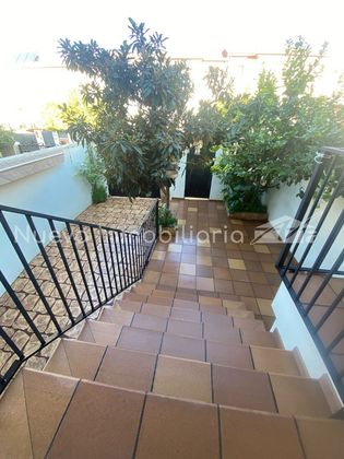 Foto 1 de Casa adossada en venda a calle Azalea de 3 habitacions amb terrassa i balcó