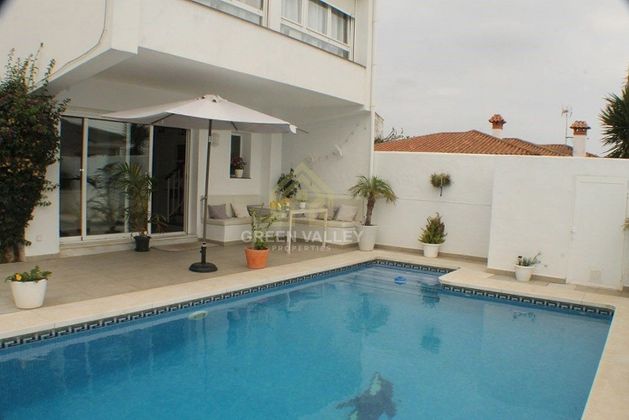 Foto 1 de Casa en venda a El Rinconcillo de 4 habitacions amb piscina