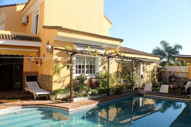 Foto 1 de Casa en venda a Barrios (Los) de 4 habitacions amb terrassa i piscina