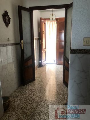 Foto 2 de Xalet en venda a Torredonjimeno de 3 habitacions amb balcó
