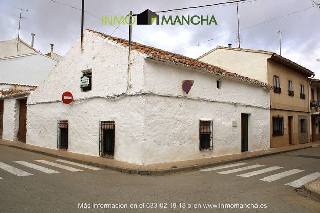 Foto 1 de Casa adossada en venda a calle San Sebastian de 3 habitacions i 228 m²
