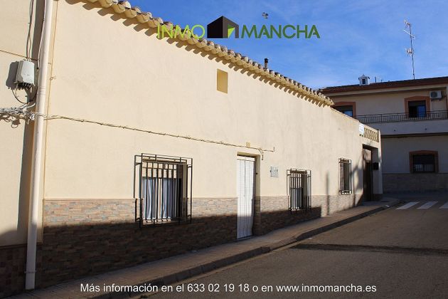 Foto 1 de Xalet en venda a calle La Luna de 3 habitacions amb terrassa